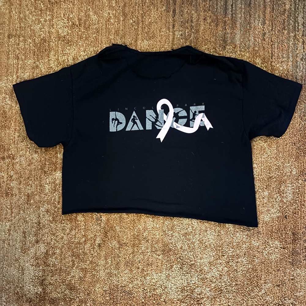Black Lincoln Park Dance Cropped tee